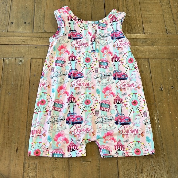 Lilly in the alley carnival short alleycat romper - Picture 5 of 6